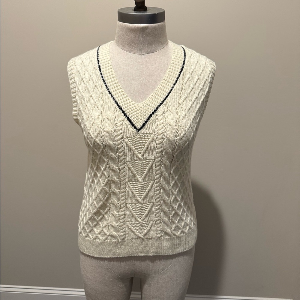 SHEIN Cream V-Neck Cable Knit Sweater
